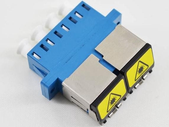 LC 4C 帶金屬殼保護(hù) 翻蓋光纖適配器，耦合器