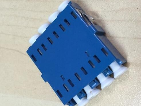 LC 4C 一體光纖適配器，耦合器