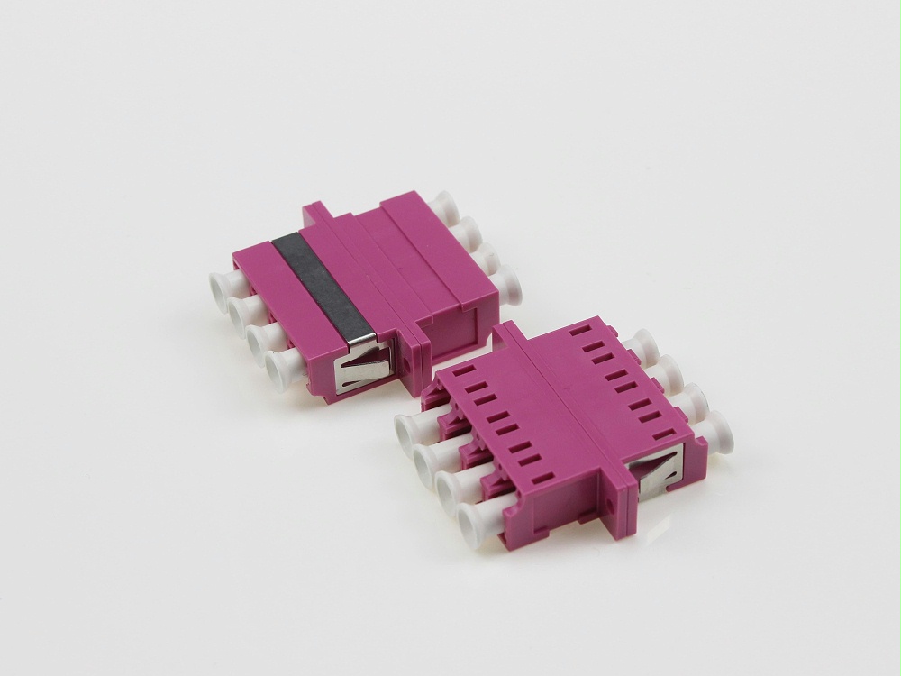 LC OM4 4C 有耳光纖適配器