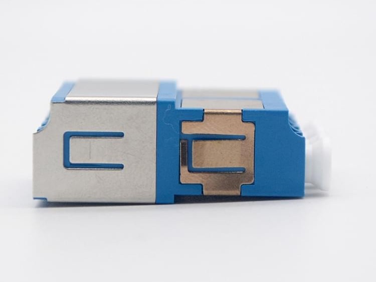 LC UPC 四聯(lián) IS型光纖適配器，耦合器