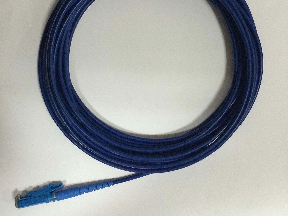 E2000/UPC 鎧裝跳線，光纖跳線