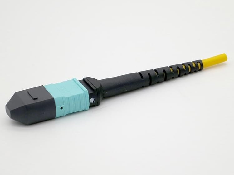 MPO OM3 圓纜光纖連接器