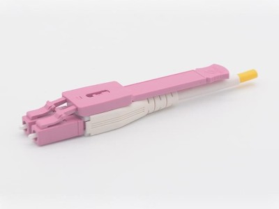 LC OM4 V4 uniboot 帶拉桿光纖連接器