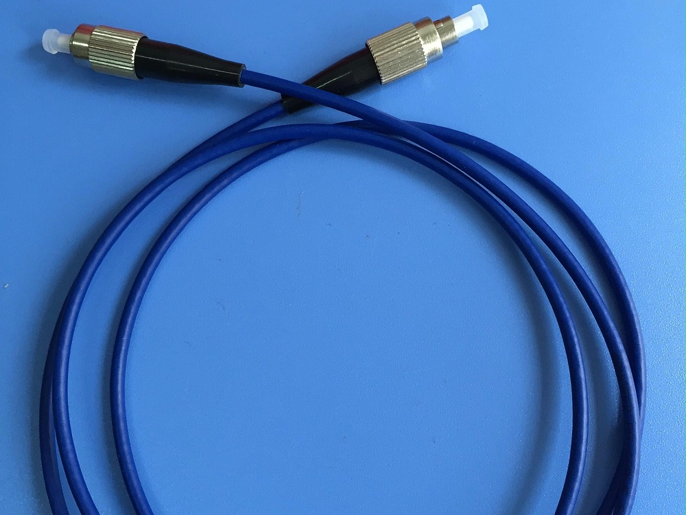 FC/UPC 鎧裝跳線，光纖跳線