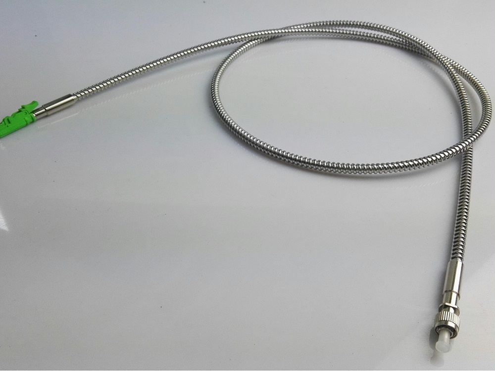 SMA905 金屬鎧裝能量光纖跳線(xiàn)