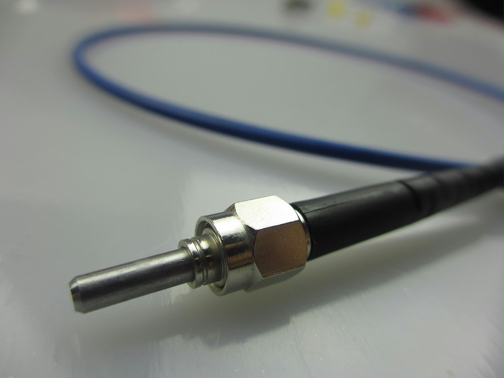 SMA905 鎧裝光纖跳線